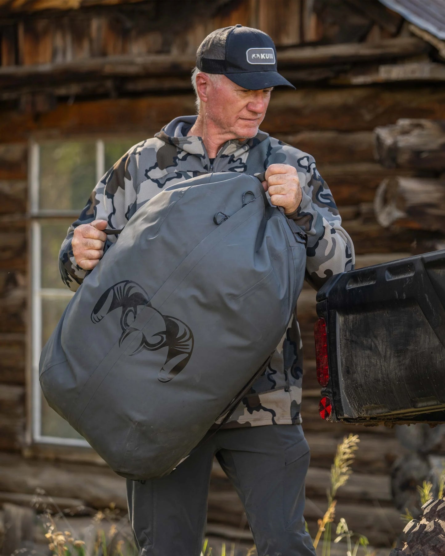 Taku BLSTX 4200 Duffel | Bourbon