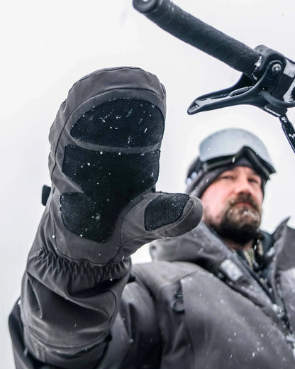 Super Down Arktuk Mitt | Asphalt