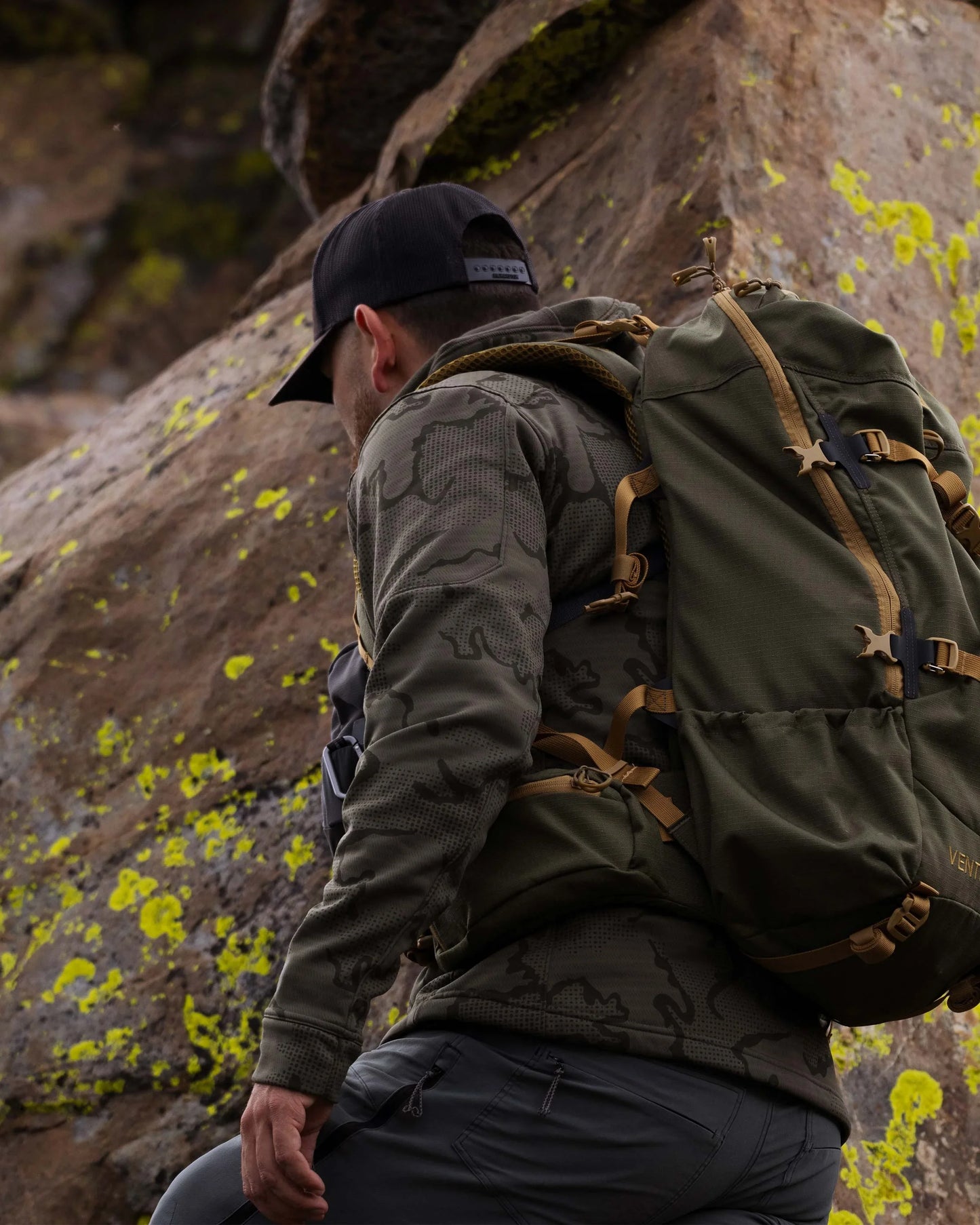 Ridgepoint Fleece Hoodie | Black Tonal