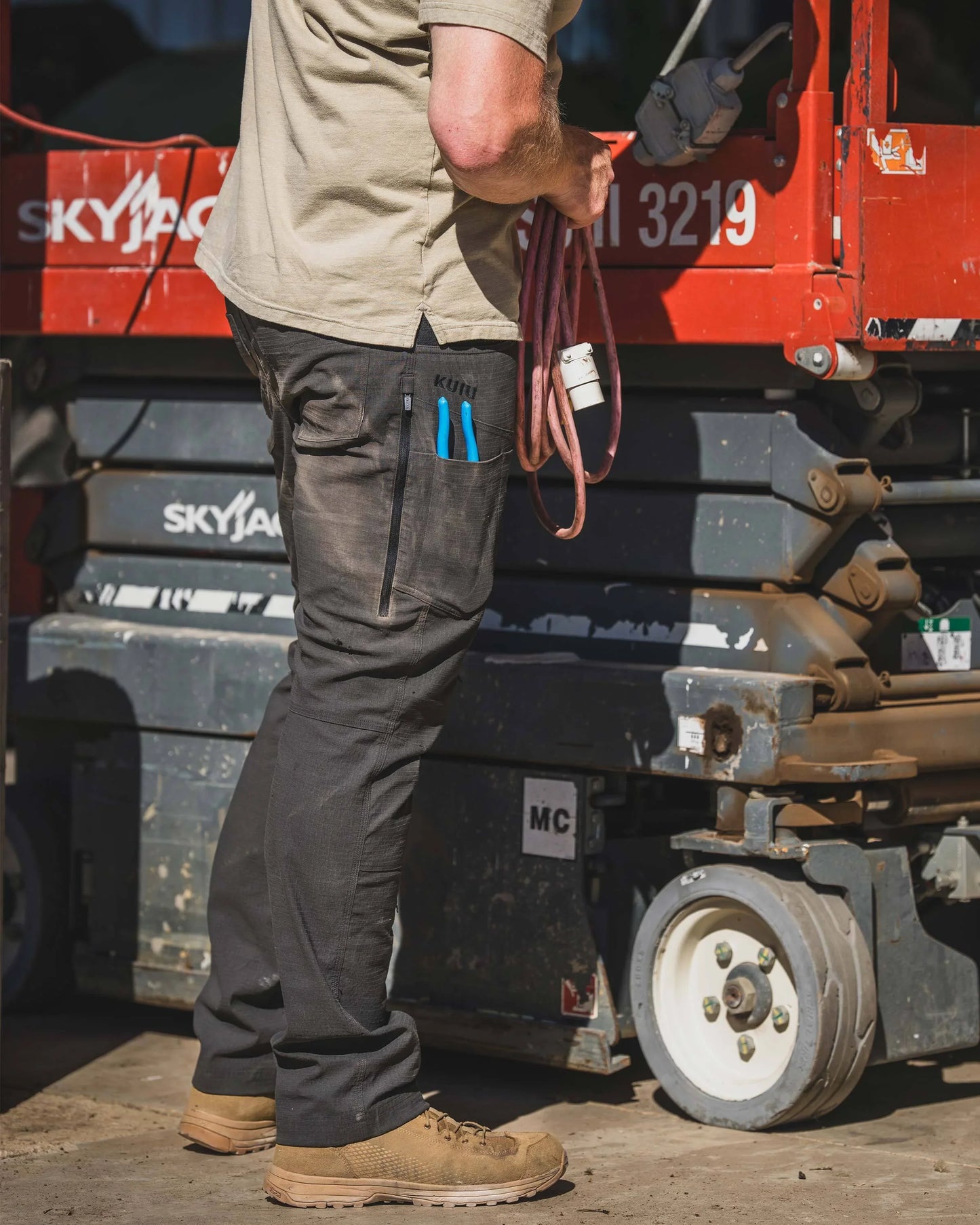 Motive Workgrade Pant | Asphalt