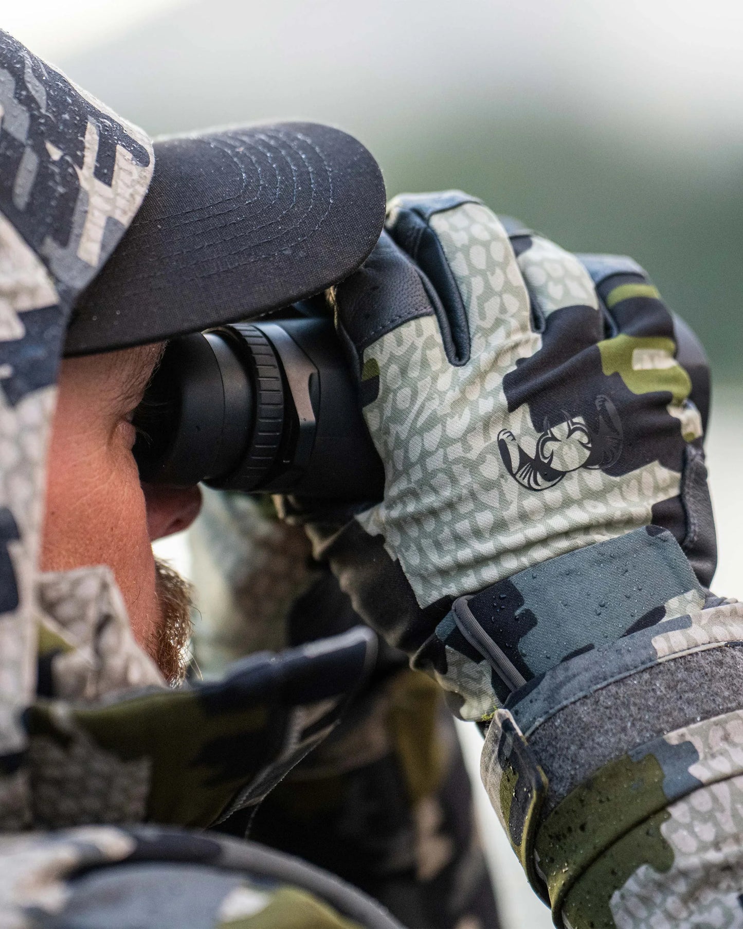 Precision Glove | Vias